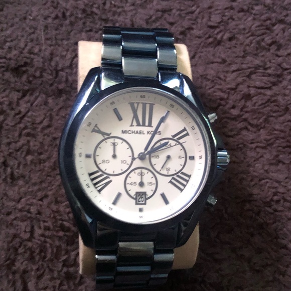 Mk watch - Picture 1 of 6